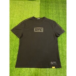 UFC Mens Graphic T-Shirt Black Medium Box Logo Shoulder Tape Short Sleeve Tee